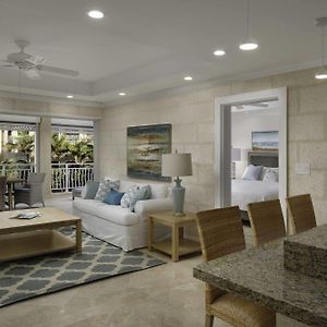 Two Bedroom Contemporary Suite King Bed